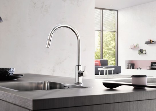 Zdjęcie pokazuje piękną baterię kuchenną KLUDI BINGO STAR XS