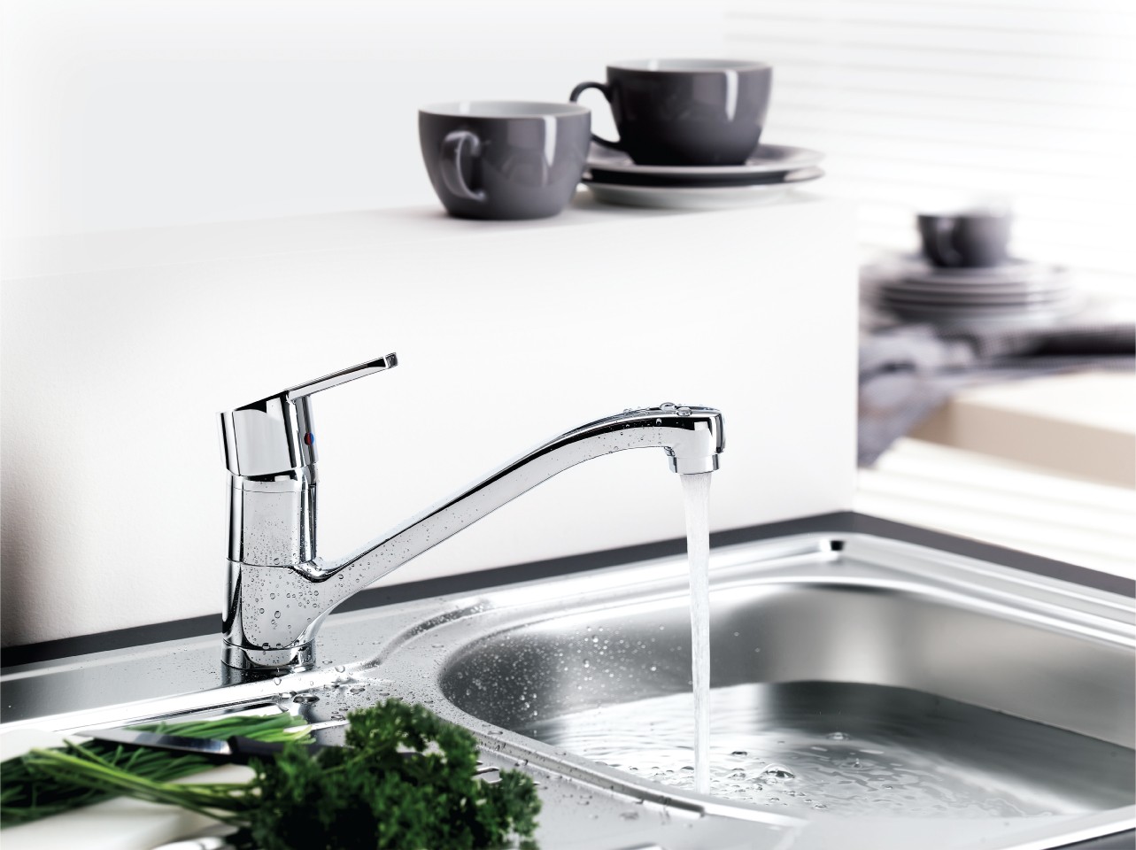 Armatura kuchenna z obrotową wylewką