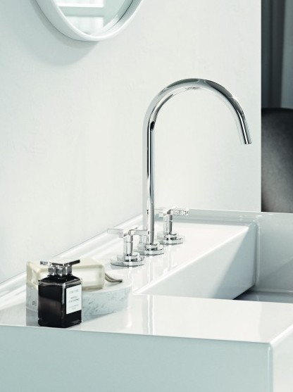 Zdjęcie pokazuje piękną baterię umywalkową NOVA FONTE Classic