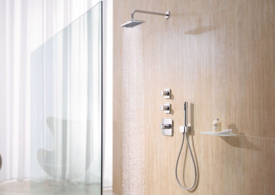 Na zdjęciu przedstawiono podtynkową armaturę łazienkową KLUDI E2