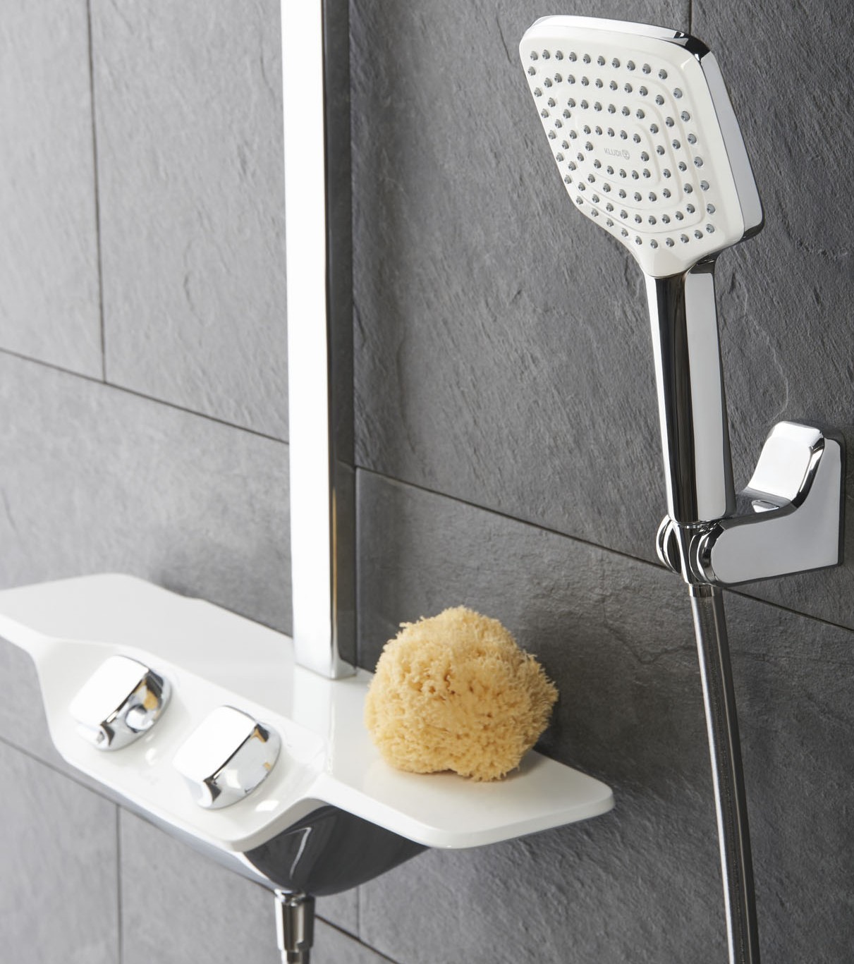 Zdjęcie detali zestawu natryskowego KLUDI COCKPIT 