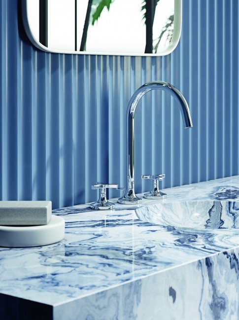 Zdjęcie obrazuje wykorzystanie baterii umywalkowej serii KLUDI NOVA FONTE Deco