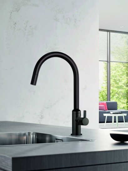 Na zdjęciu widzimy baterię kuchenną KLUDI BINGO STAR XS