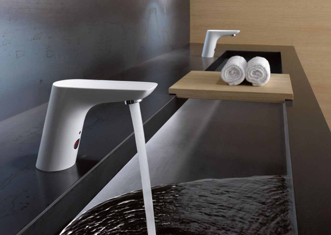 Na zdjęciu przedstawiono kran do łazienki z serii KLUDI BALANCE 